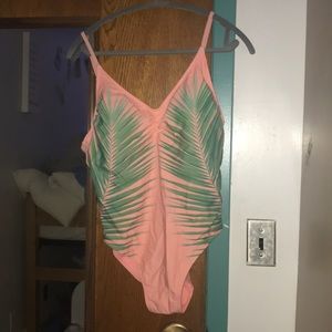 One piece bathing suit never worn